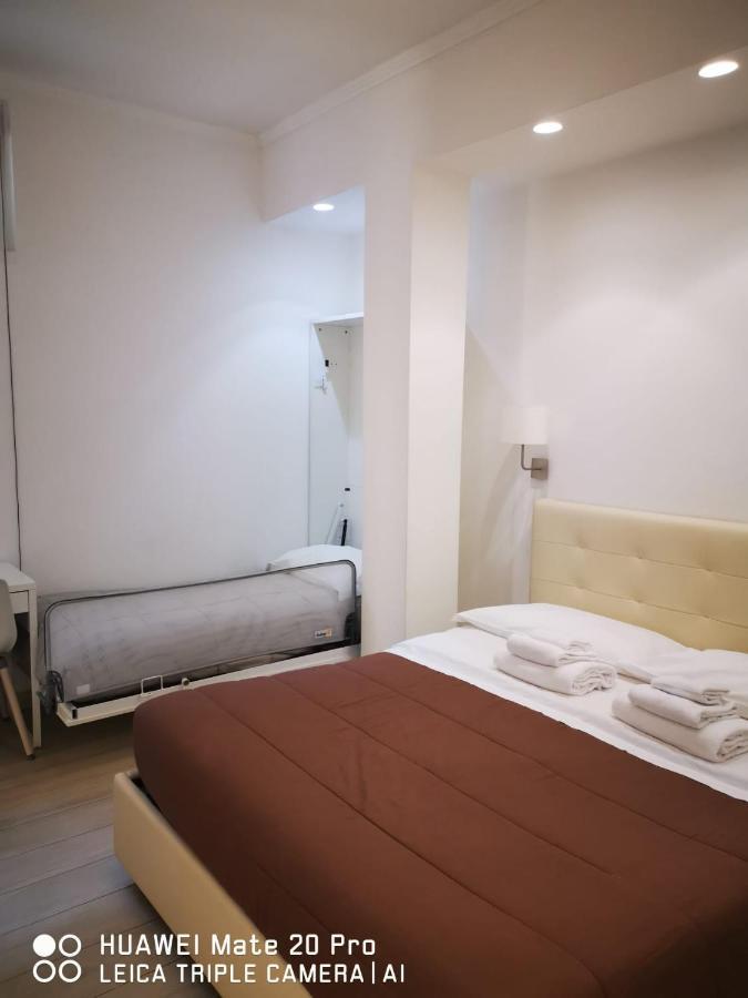 Mr. Charlie Brown Hotel โรม ภายนอก รูปภาพ