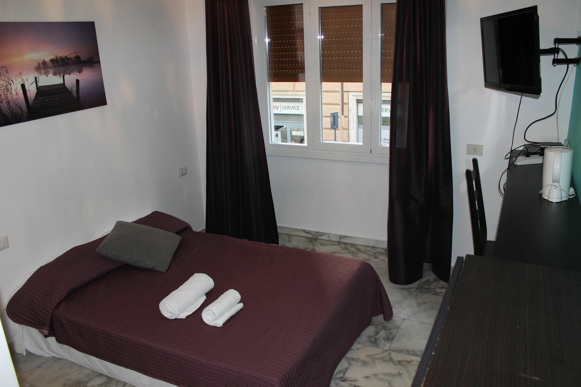 Mr. Charlie Brown Hotel โรม ภายนอก รูปภาพ