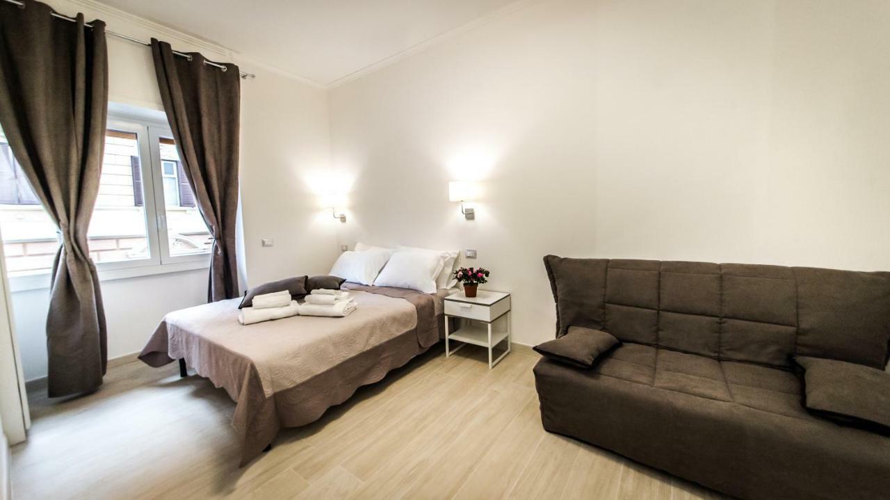 Mr. Charlie Brown Hotel โรม ภายนอก รูปภาพ